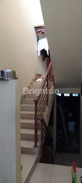 image RUMAH MEWAH SHM, 3 KT + 1, HADAP TIMUR (1)