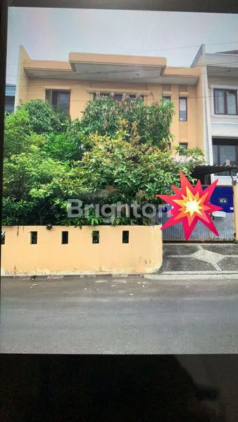 image RUMAH MEWAH SHM, 3 KT + 1, HADAP TIMUR (4)