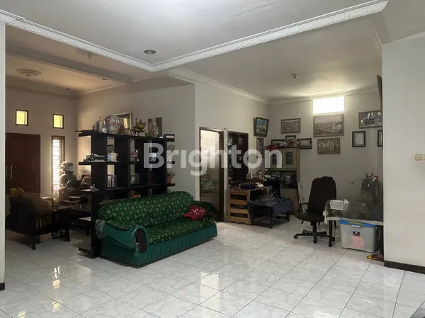 image RUMAH  DI SARIJADI BANDUNG UTARA SEMI FURNISHED (3)