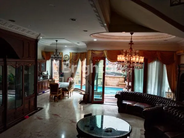 image RUMAH KLASIK GADING KUSUMA KELAPA GADING (2)