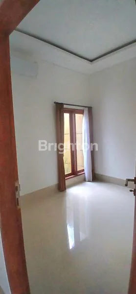 image DISEWAKAN RUMAH DI TUKAD BATANGHARI DENPASAR SELATAN BALI SEMI FURNISH (8)