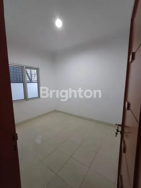 image RUMAH BAGUS 3 LANTAI TOMANG  (8)