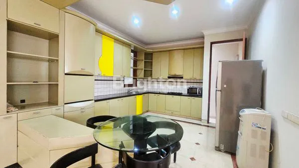 image RUMAH MEWAH CLASSIC PREMIUM DI JANTUNG KEMANG SELATAN – SIAP HUNI (8)