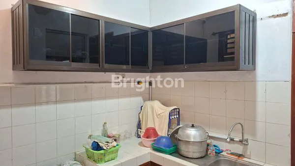 image RUMAH SIAP HUNI FULL FURNISH 1,5 LANTAI DI SOLO BARU (4)