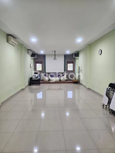 image RUKO 3 LANTAI SIAP USAHA, LOKASI RAMAI DURI KOSAMBI (2)