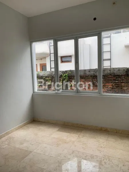 image VILA 2 LANTAI DI KERTALANGU DENPASAR (7)