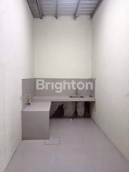 image KUDU, SOLO BARU, SUKOHARJO, RUMAH MINIMALIS DI PERUMAHAN, DENGAN NUANSA SEJUK DAN TENANG, AKSES JALAN 2 SIMPANG MOBIL (6)