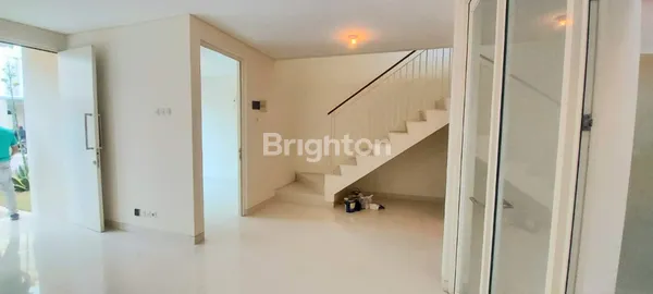 image RUMAH BARU PAKUWON CITY SURABAYA BARU TERAWAT NEGO (2)