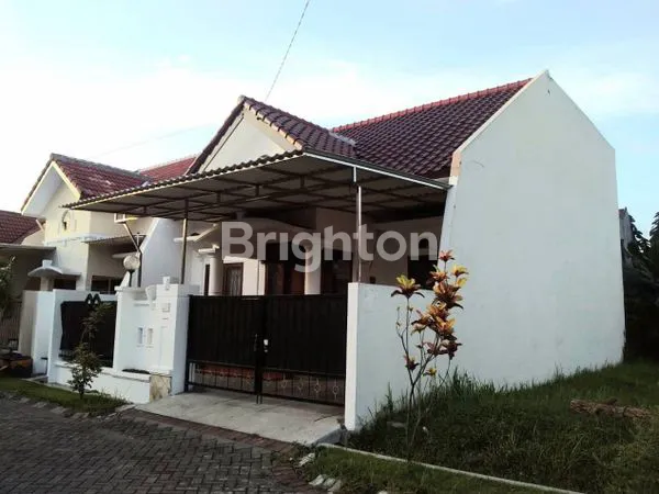 image DIJUAL RUMAH SIAP HUNI DI GRAHA SAMPURNA INDAH WIYUNG SURABAYA BARAT (2)
