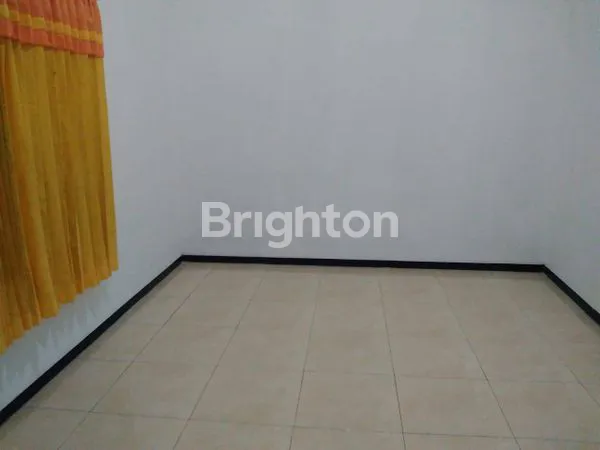 image DIJUAL RUMAH SIAP HUNI DI GRAHA SAMPURNA INDAH WIYUNG SURABAYA BARAT (5)