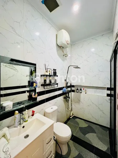 image RUMAH CASA 9 CILANDAK JAKARTA SELATAN, DEKAT ONE BELPARK MALL & SEKOLAH AL-IZHAR (7)