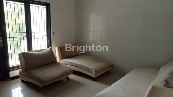 image RUMAH SIAP HUNI 2 LANTAI, LOKASI STRATEGIS DENPASAR (3)