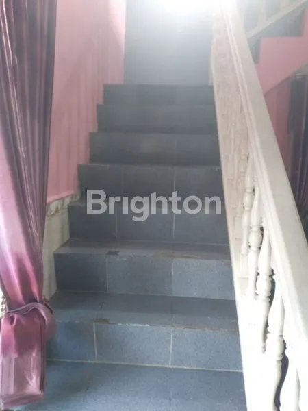 image RUMAH DUA LANTAI +KONTRAKAN 7 PINTU (6)