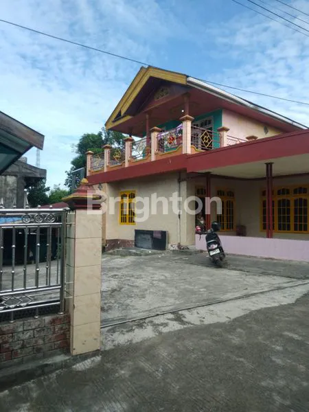 image RUMAH DUA LANTAI +KONTRAKAN 7 PINTU (1)