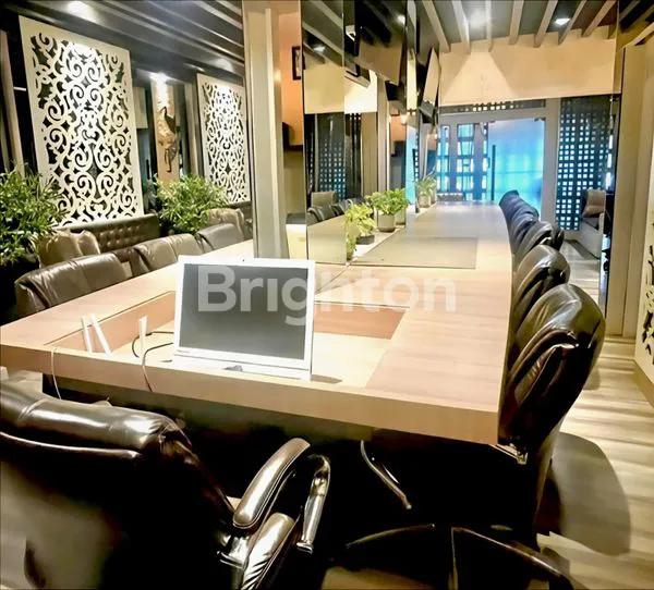 image DIJUAL RUMAH HOOK DAERAH JL.PANCING/WILLIEM ISKANDAR FULL FURNISHED PREMIUM LUAS 1000 M²  (6)