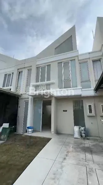 RUMAH 2 LT GRAND PAKUWON SUDAH RENOV