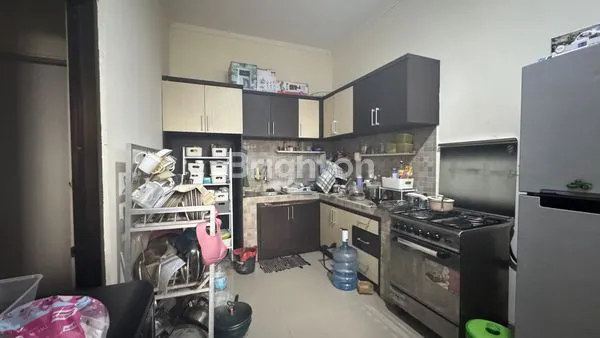 image RUMAH CANTIK 2 LANTAI DI PADANGSAMBIAN (5)