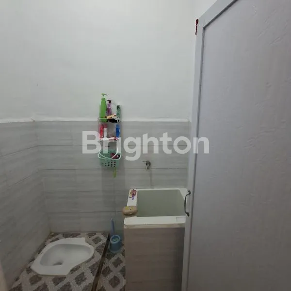 image RUMAH CANTIK DAN TANAH LUAS DI PERUMAHAN VILA SUGIRAYA BATAM KOTA (5)