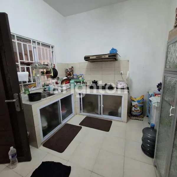 image RUMAH CANTIK DAN TANAH LUAS DI PERUMAHAN VILA SUGIRAYA BATAM KOTA (7)