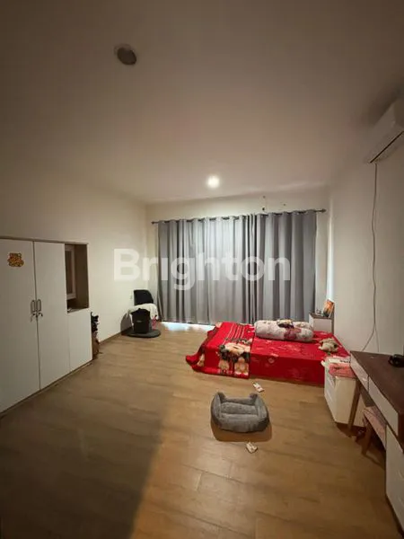 image RUMAH SIAP HUNI DI SUVARNA SUTERA. BANGUNAN 2 LANTAI  (7)