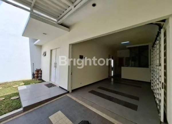 image RUMAH MINIMALIS 2 LANTAI KUTISARI INDAH UTARA SURABAYA (3)