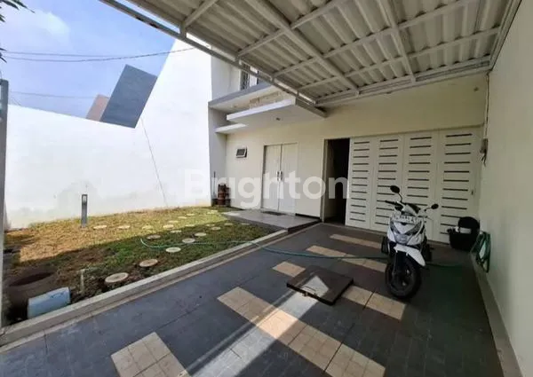 image RUMAH MINIMALIS 2 LANTAI KUTISARI INDAH UTARA SURABAYA (2)