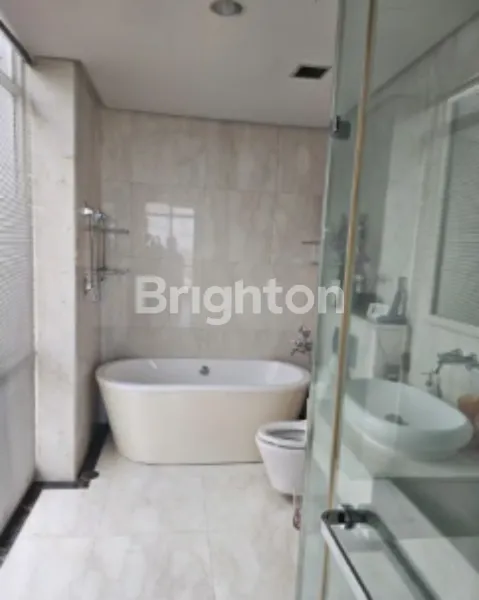 image ADHIWANGSA TOWER F SURABAYA GOLF VIEW (6)