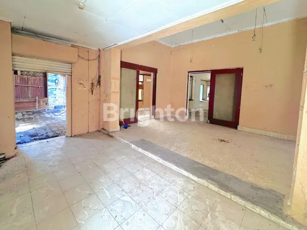 image BANGUNAN TUA HITUNG TANAH DI JALAN POROS YOGYAKARTA (3)