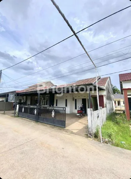 image RUMAH FULL FURNISH SIAP HUNI JALAN PEMDA PONTIANAK (1)