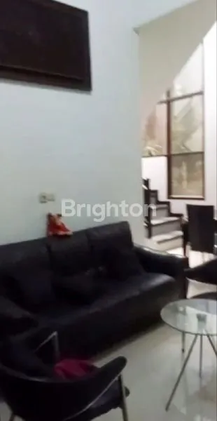 image RUMAH 2 LANTAI, FULL FURNISHED, SIAP HUNI, MODERN, LOKASI STRATEGIS, SULFAT, MALANG KOTA, JAWA TIMUR (1)