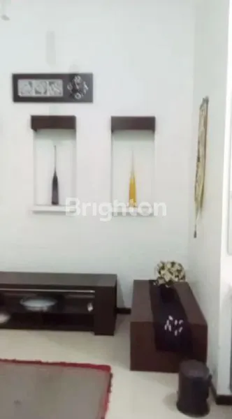 image RUMAH 2 LANTAI, FULL FURNISHED, SIAP HUNI, MODERN, LOKASI STRATEGIS, SULFAT, MALANG KOTA, JAWA TIMUR (3)