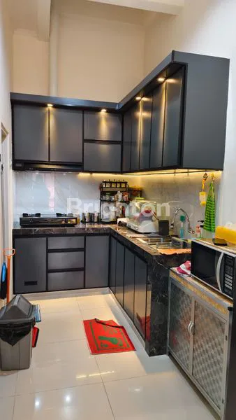 image RUMAH TERAWAT RAPI 3 LANTAI TANJUNG DUREN (5)