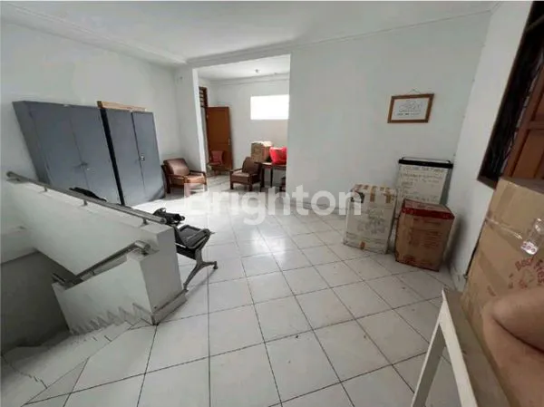 image COCOK BUAT USAHA DAN TEMPAT TINGGAL, RUKO DI DEPAN, RUMAH DI BELAKANGNYA DI DENPASAR BARAT, BALI (5)