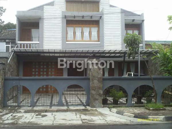 image RUMAH CANTIK  DEKAT KAMPUS LANGLANG BUANA (1)