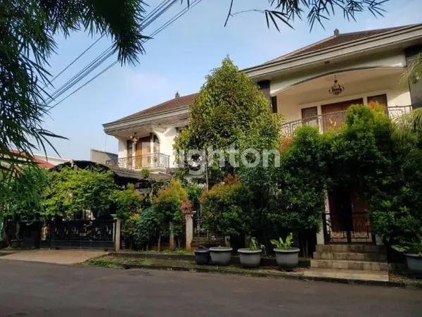 image RUMAH SIAP HUNI DI BINTARO (2)