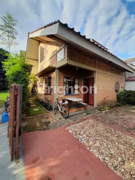 image DIJUAL RUMAH MODERN COUNTRY BSD (7)