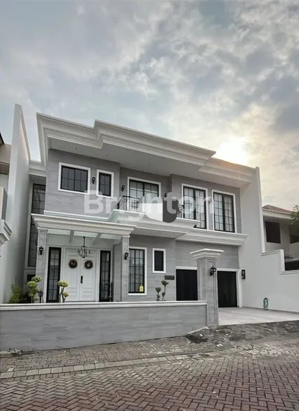 image RUMAH 2 LANTAI DEKAT CIPUTRA HOSPITAL UNIVERSITAS CIPUTRA  CITA HATI HOKKY PAKUWON MALL UNESA G-WALK RAYA LONTAR HR MUHAMMAD MAYJEND SUNGKONO (1)