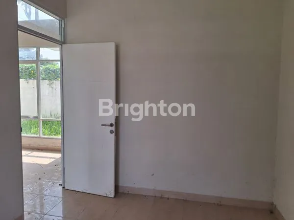 image RUMAH HOOK LT 153M² DI KAWASAN ELITE BCC BOGOR (7)