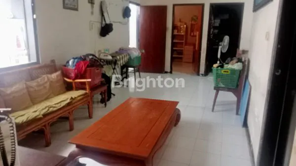 image RUMAH LUAS 200M² DI RUNGKUT, HARGA MURAH (3)