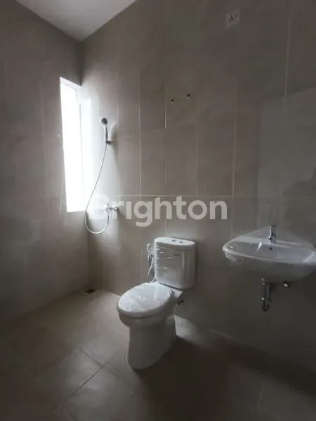 image RUMAH 2 LANTAI DI CITRA GARDEN SERPONG (5)