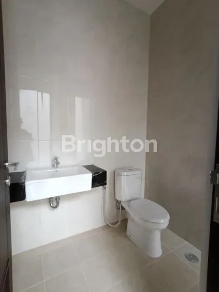 image RUMAH 2 LANTAI DI CITRA GARDEN SERPONG (6)