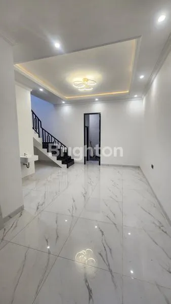 image RUMAH MEWAH 2 LANTAI DI GALAXY BUMI PERMAI, SURABAYA TIMUR (2)