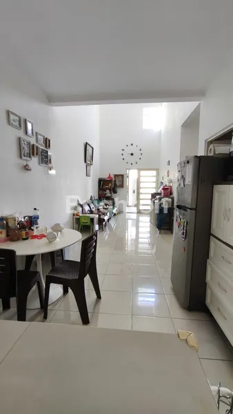 image RUMAH VALENCIA ICON, PURI SURYA JAYA  (6)