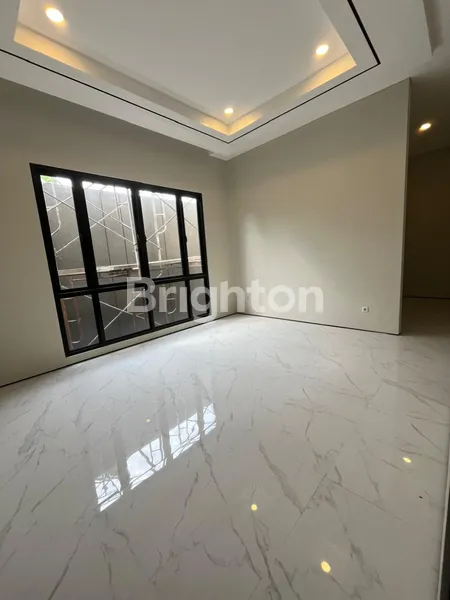 image RUMAH 2 LANTAI BARU GRESS CIPUTRA HOSPITAL UNIVERSITAS CIPUTRA  CITA HATI HOKKY PAKUWON MALL UNESA G-WALK RAYA LONTAR HR MUHAMMAD MAYJEND SUNGKONO (4)