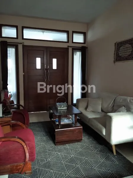 image RUMAH 3 LANTAI SHM DI CIGADUNG, 5 KT 3 KM (1)