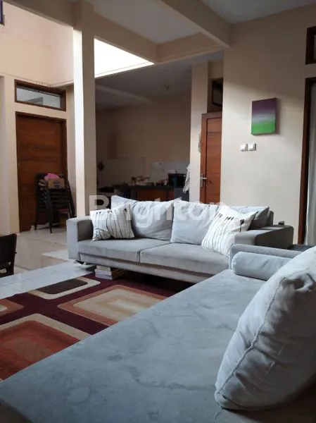 image RUMAH 3 LANTAI SHM DI CIGADUNG, 5 KT 3 KM (2)