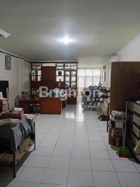 image RUKO STRATEGIS JALAN UTAMA PADEMANGAN JAKUT.COCOK UNTUK USAHA & BISNIS. (2)