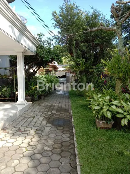 image RUMAH KLASIK MEWAH 5 KT DI TENGAH KOTA( IJEN ) MALANG (6)