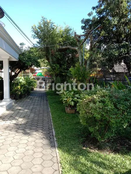 image RUMAH KLASIK MEWAH 5 KT DI TENGAH KOTA( IJEN ) MALANG (7)