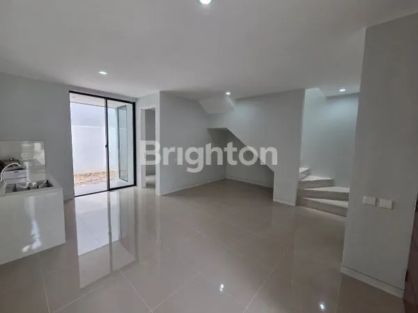 image RUMAH 2 LANTAI SIAP HUNI DI PERUMAHAN CITRAGRAND SEMARANG (1)